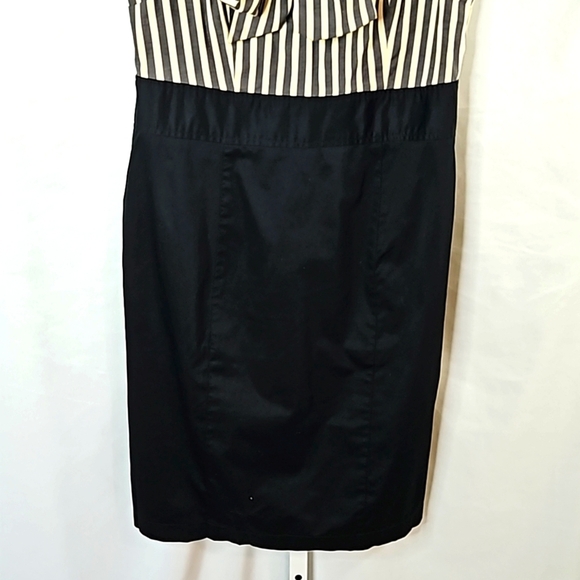 The Limited Gray,Cream & Black Striped Dress Size 10 - Picture 4 of 9